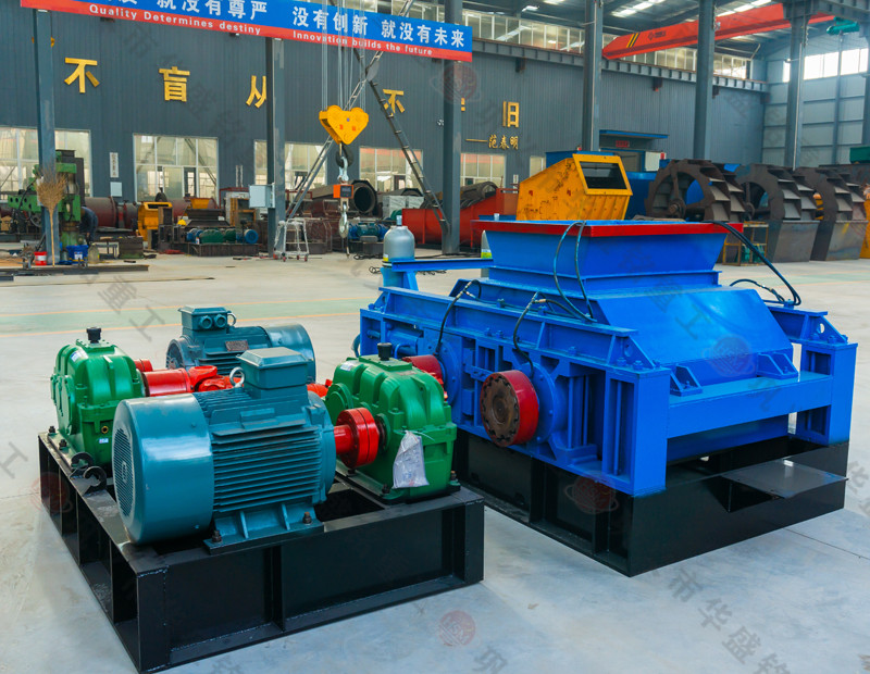 時產(chǎn)200噸石料生產(chǎn)線，制砂對輥機多少錢一臺？